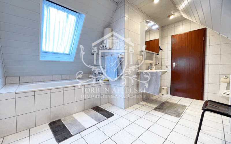 Badezimmer OG Ansicht 2
